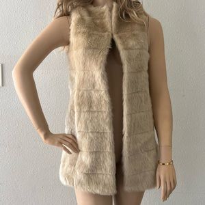 Zara! Fur coat vest tan color Small